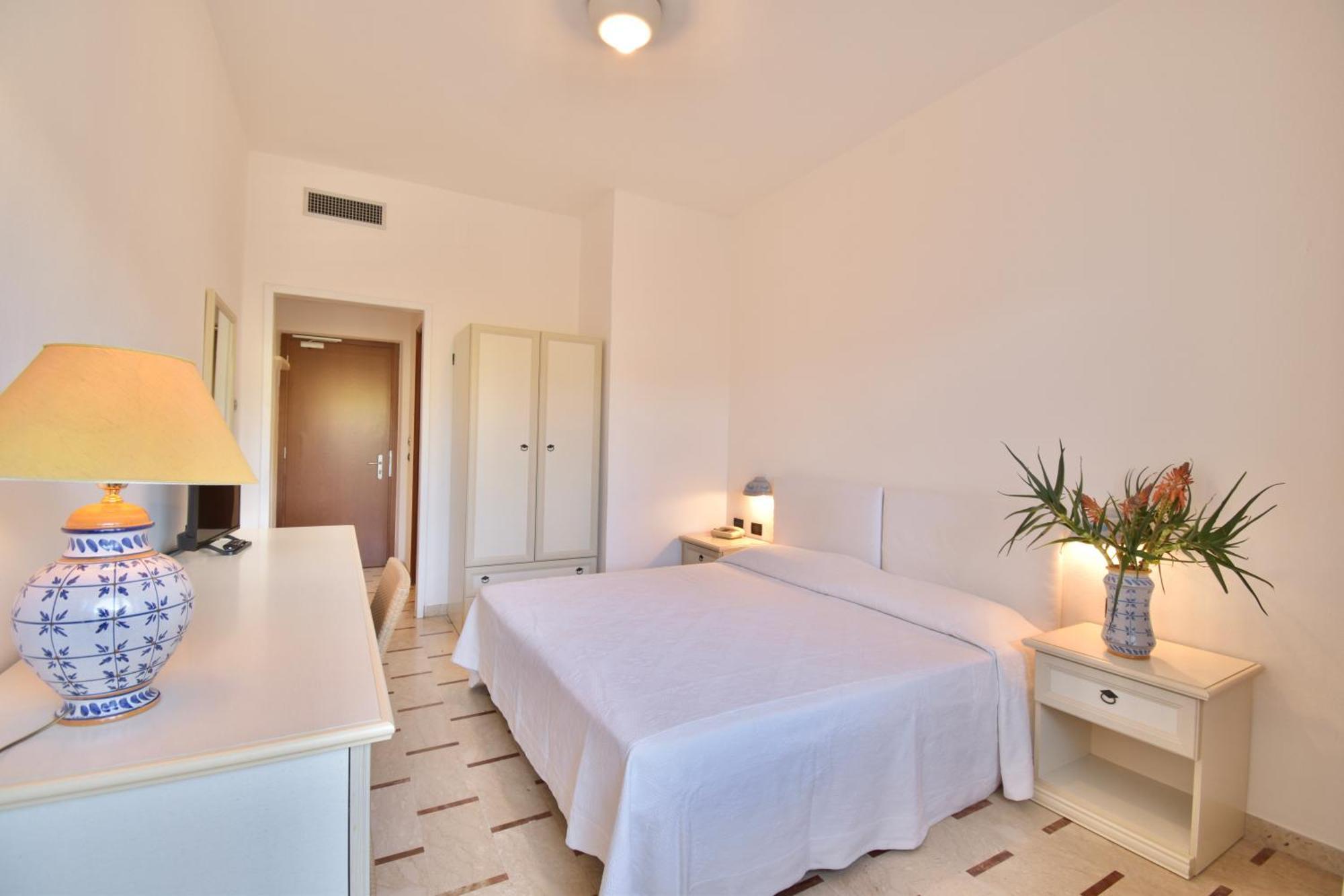 Cossyra Hotel Madonna Delle Grazie Luaran gambar