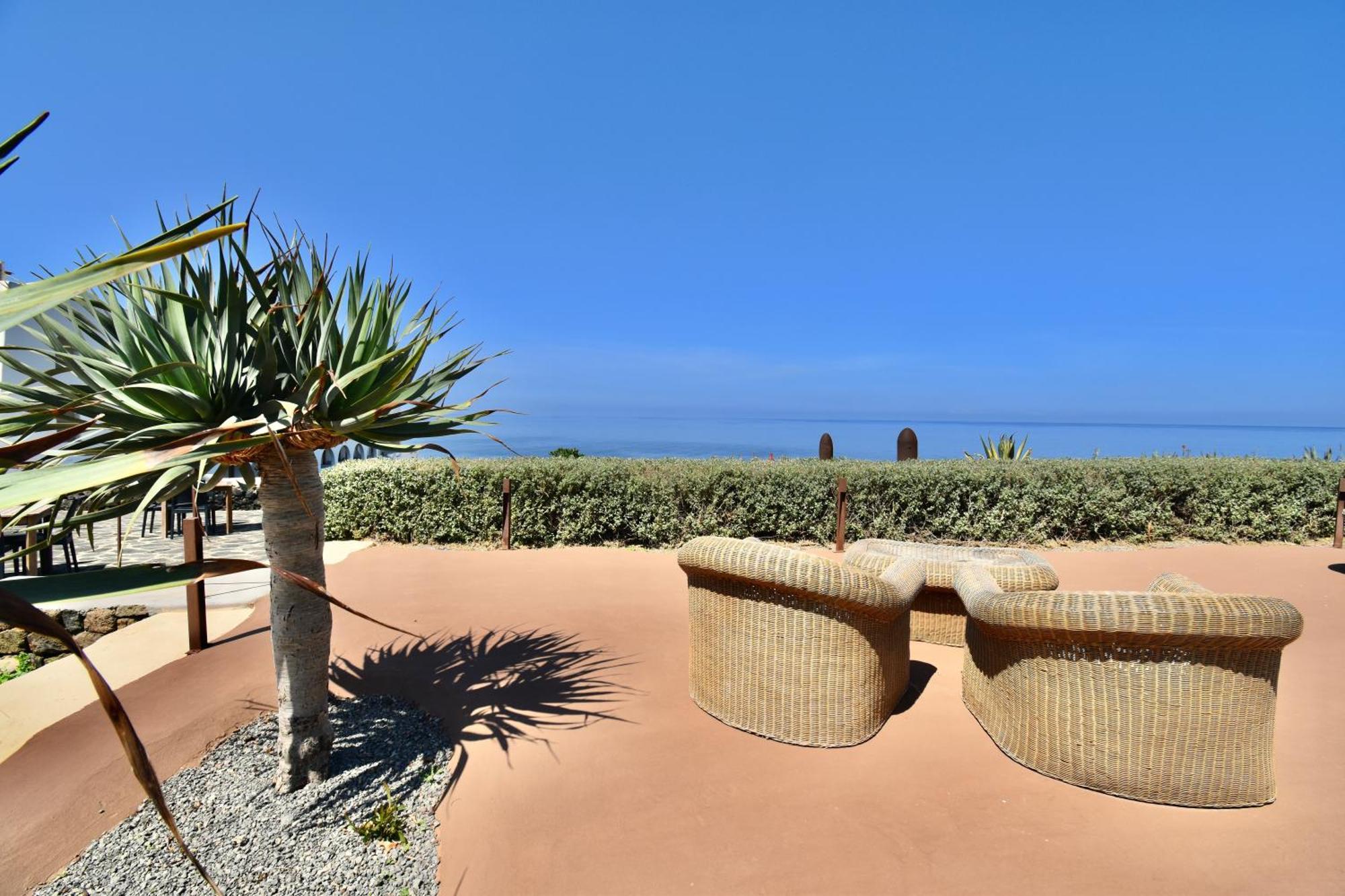 Cossyra Hotel Madonna Delle Grazie Luaran gambar