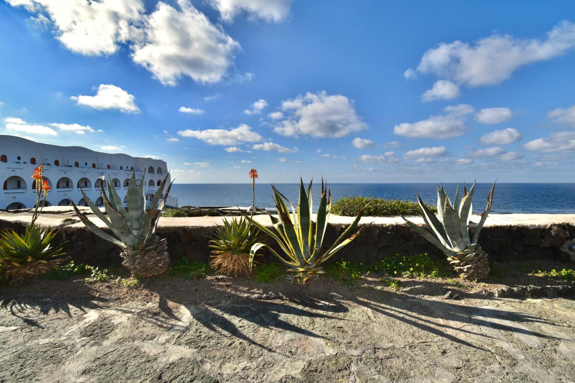 Cossyra Hotel Madonna Delle Grazie Luaran gambar